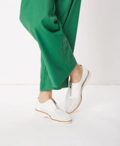 Demi Flat -shoe Sales Demi21sVTSO White Perf 05 Ecomm